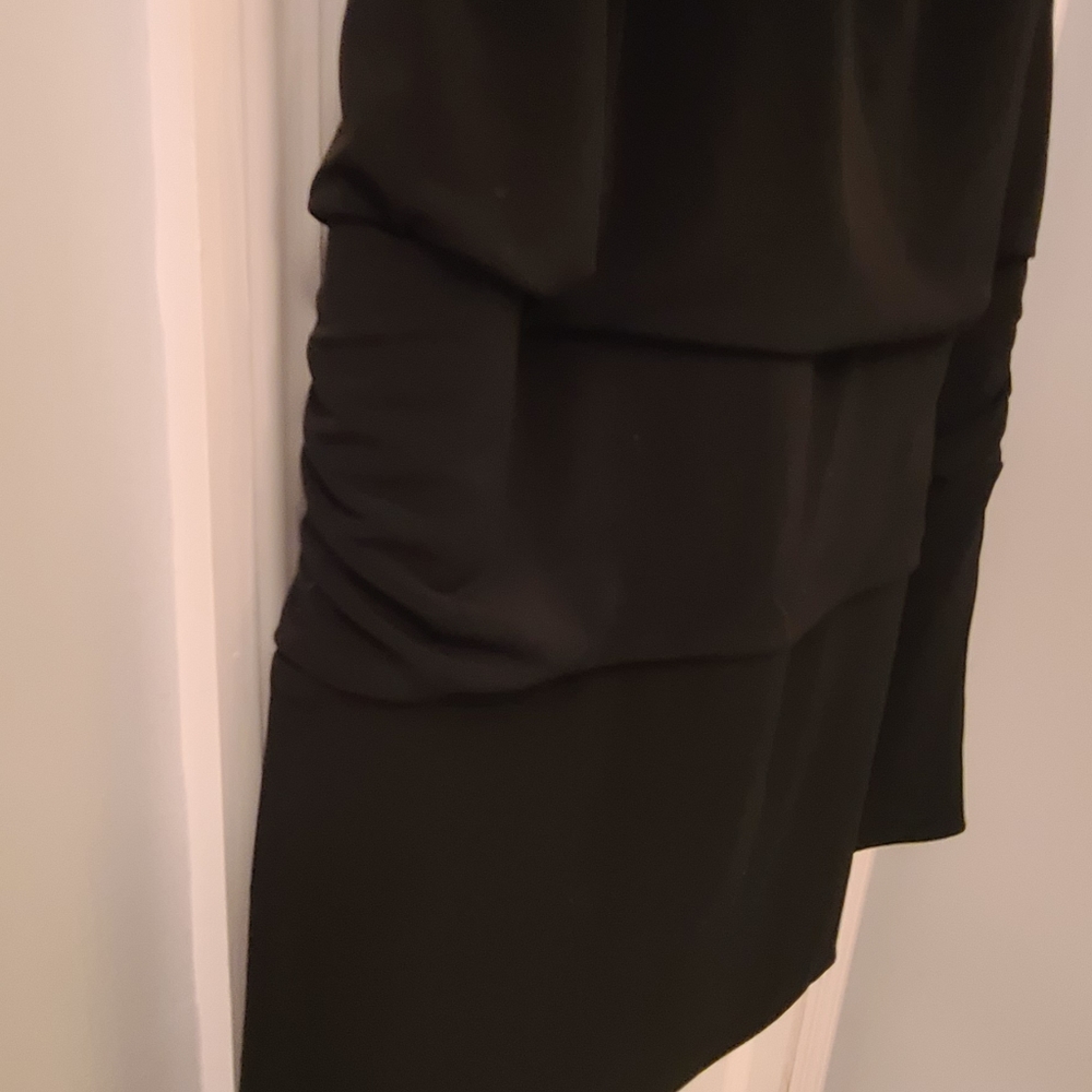 LBD - Picture 4 of 5